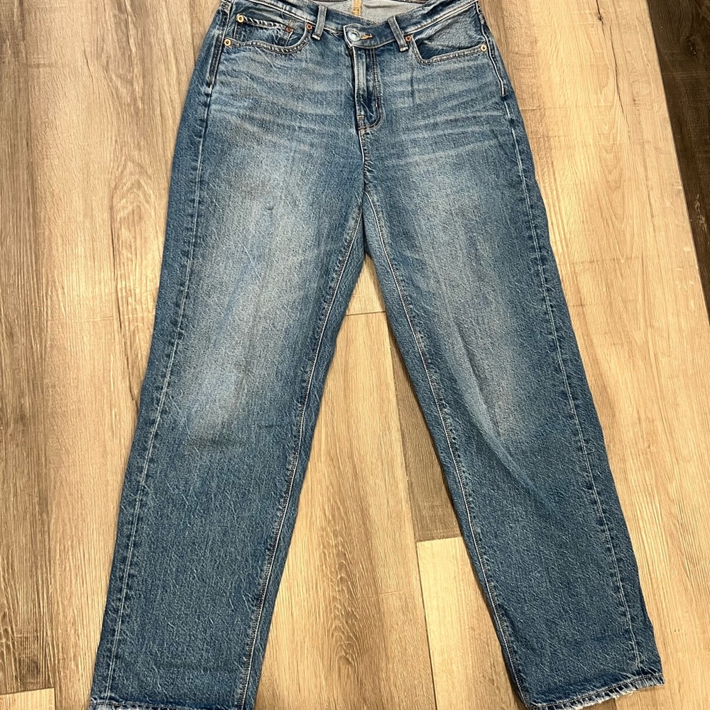 American Eagle Crossover Baggy Mom Jean
